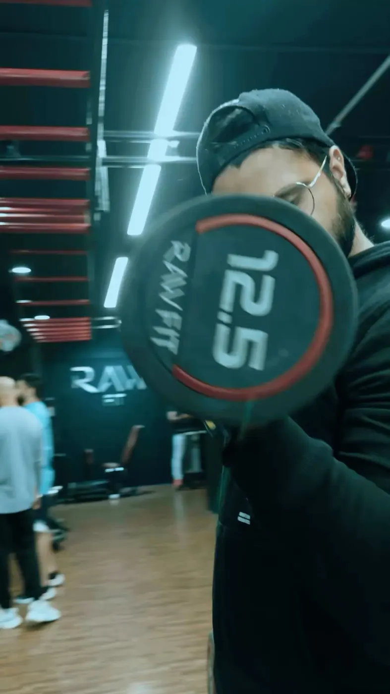 Weight plate on a loaded bar
